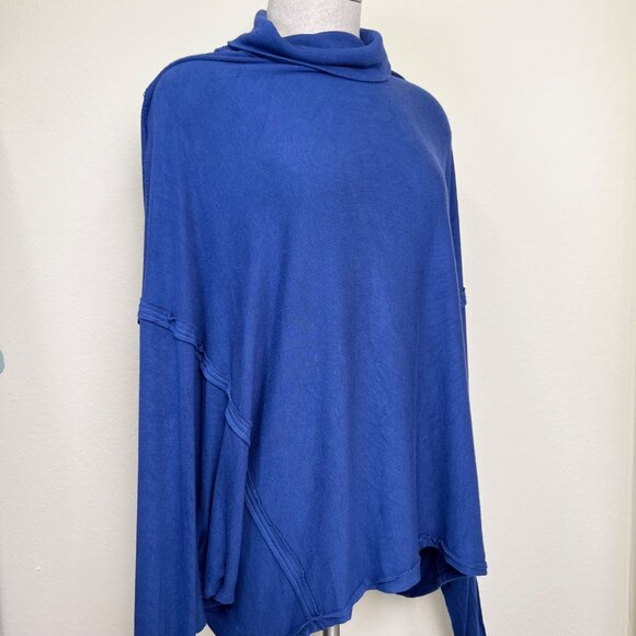 WE THE FREE Oversized Blue Long Sleeve Cowl Neck Dolman Sleeve Knit Top Large - Picture 2 of 7